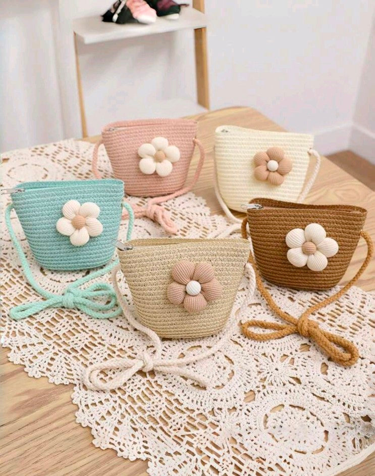 1pc Minimalist Floral Pattern Straw Crossbody Bag, Suitable For girls kids